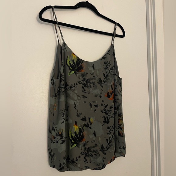 Babaton Everly Grey Floral Camisole, Size Large. - Picture 6 of 7